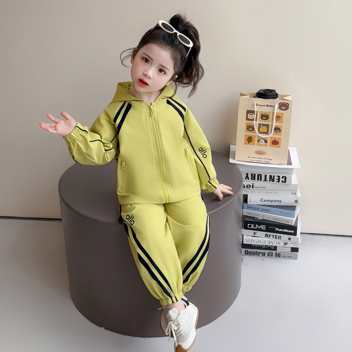 女童春季运动套装黄色连帽拉链两件套洋气休闲韩版新款,童装/婴儿装/亲子装,套装,淘宝优惠券,粉丝福利购,淘宝优惠卷