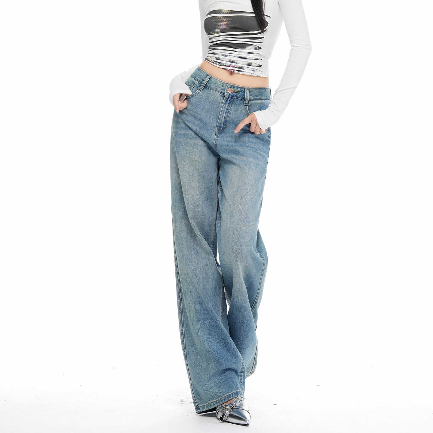 浅蓝色美式窄版阔腿牛仔裤女2026秋装新款高腰显瘦宽松百搭直筒裤