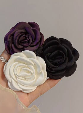 小香风山茶花胸针女精致设计感花朵胸花小众衣服别针配饰品