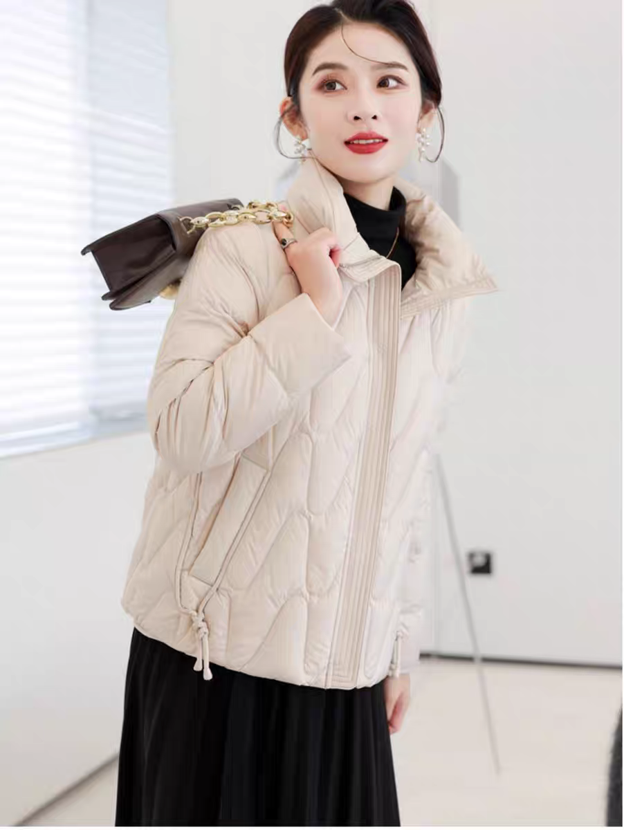 2025新款时尚休闲百搭羽绒服90绒，
