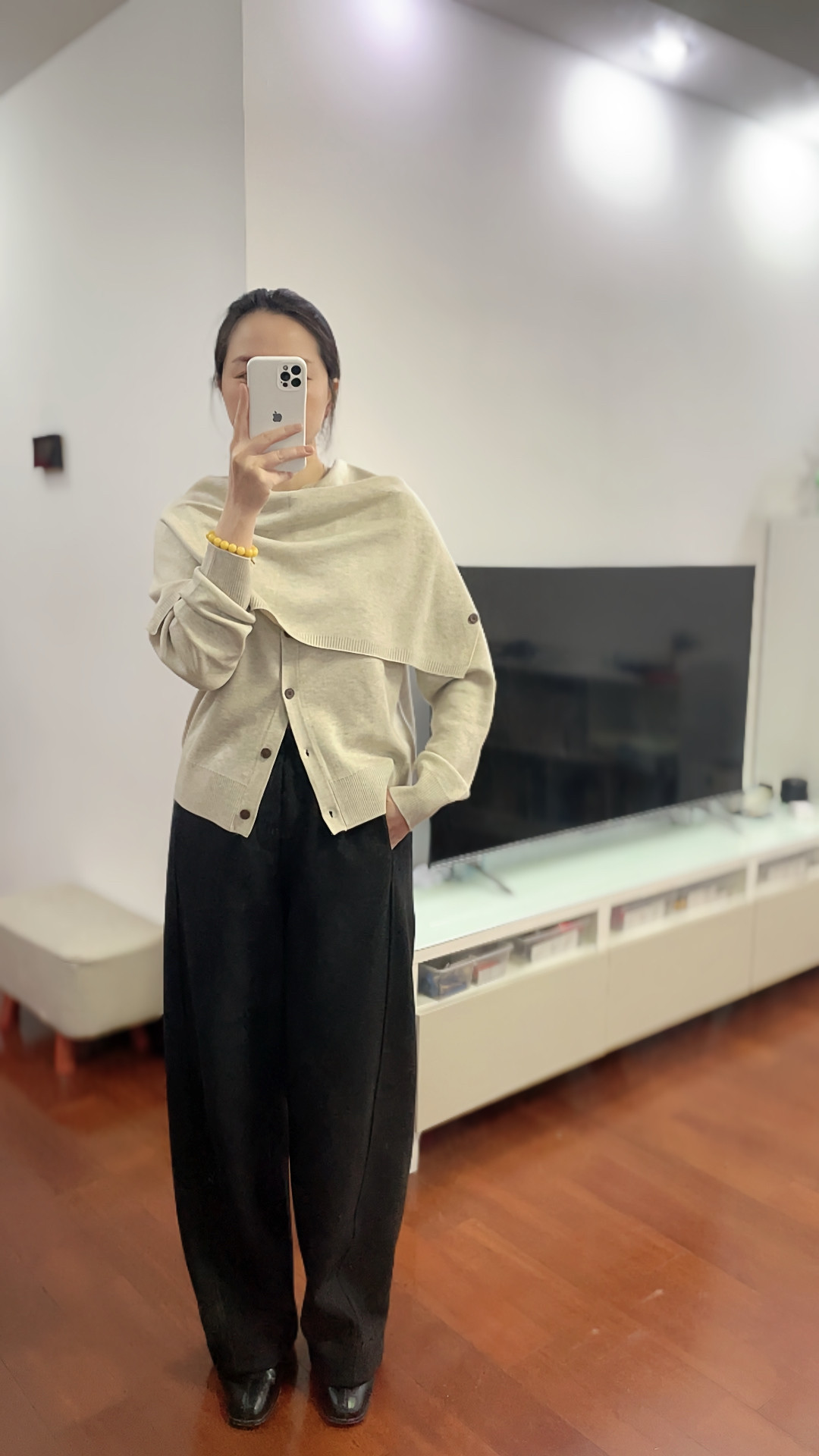 专柜定制2026春秋新款时尚套装女宽松显瘦珍珠衫百搭休闲裤直筒裤