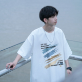 白色