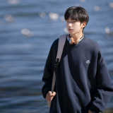 藏青色