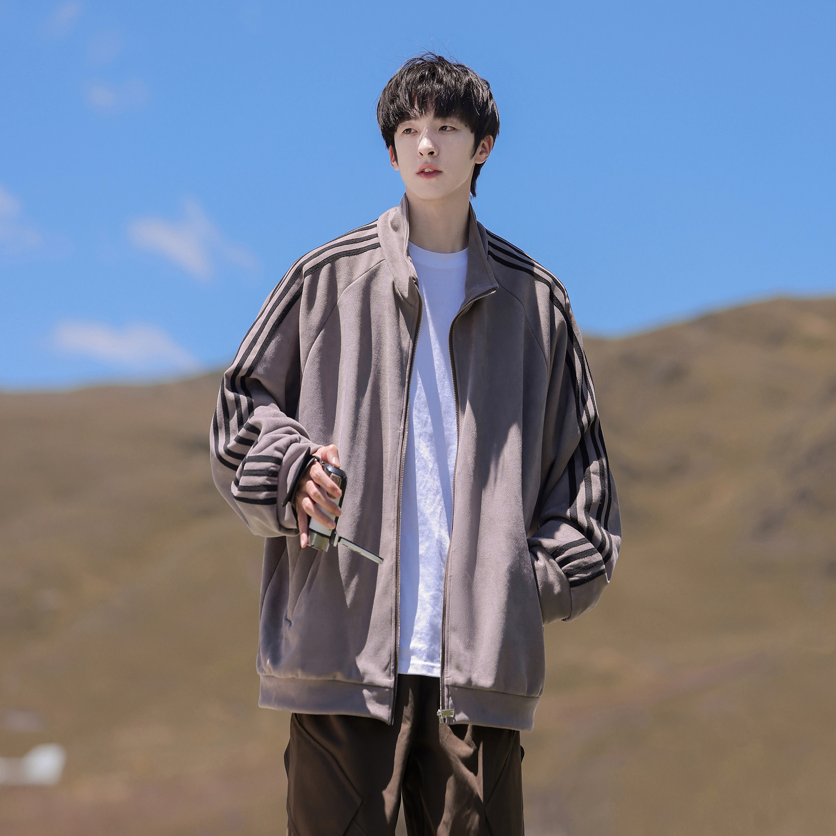 潮流三条杠麂皮绒夹克外套A425-W6303-P98控128面料65%棉35%聚酯,男装夹克,电商A425