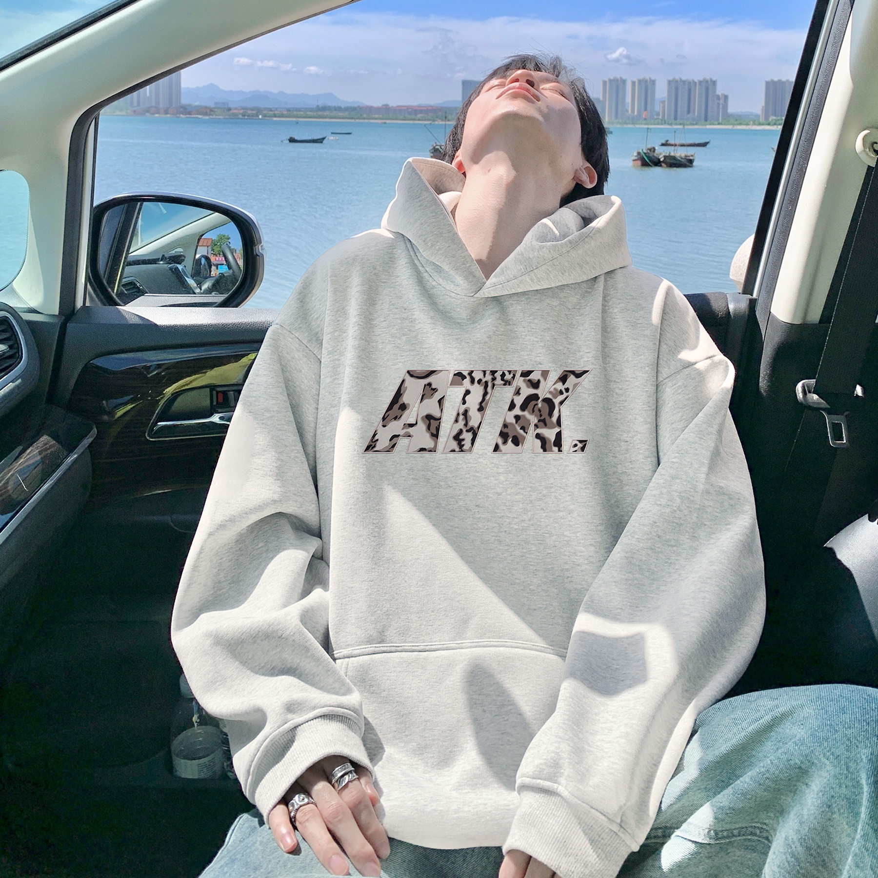 潮流豹纹字母排版连帽卫衣A425-Q4252-P65控78面料65%%棉35%聚酯，男装卫衣，电商A425