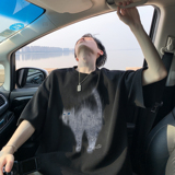 黑色