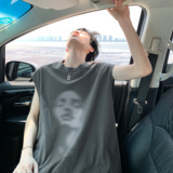 深灰色