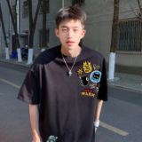 潮流卡通徽章图案排版短袖T恤A425-T4065-P28控38面料100%棉，男装T恤，电商A425