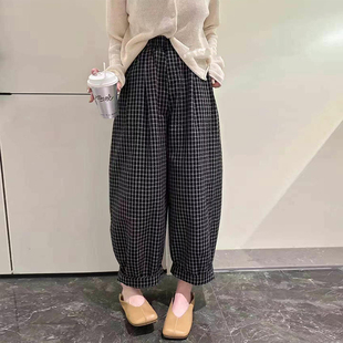 松紧腰格子休闲裤女2025年夏季新款爆款纯棉小个子弯刀裤八分裤子