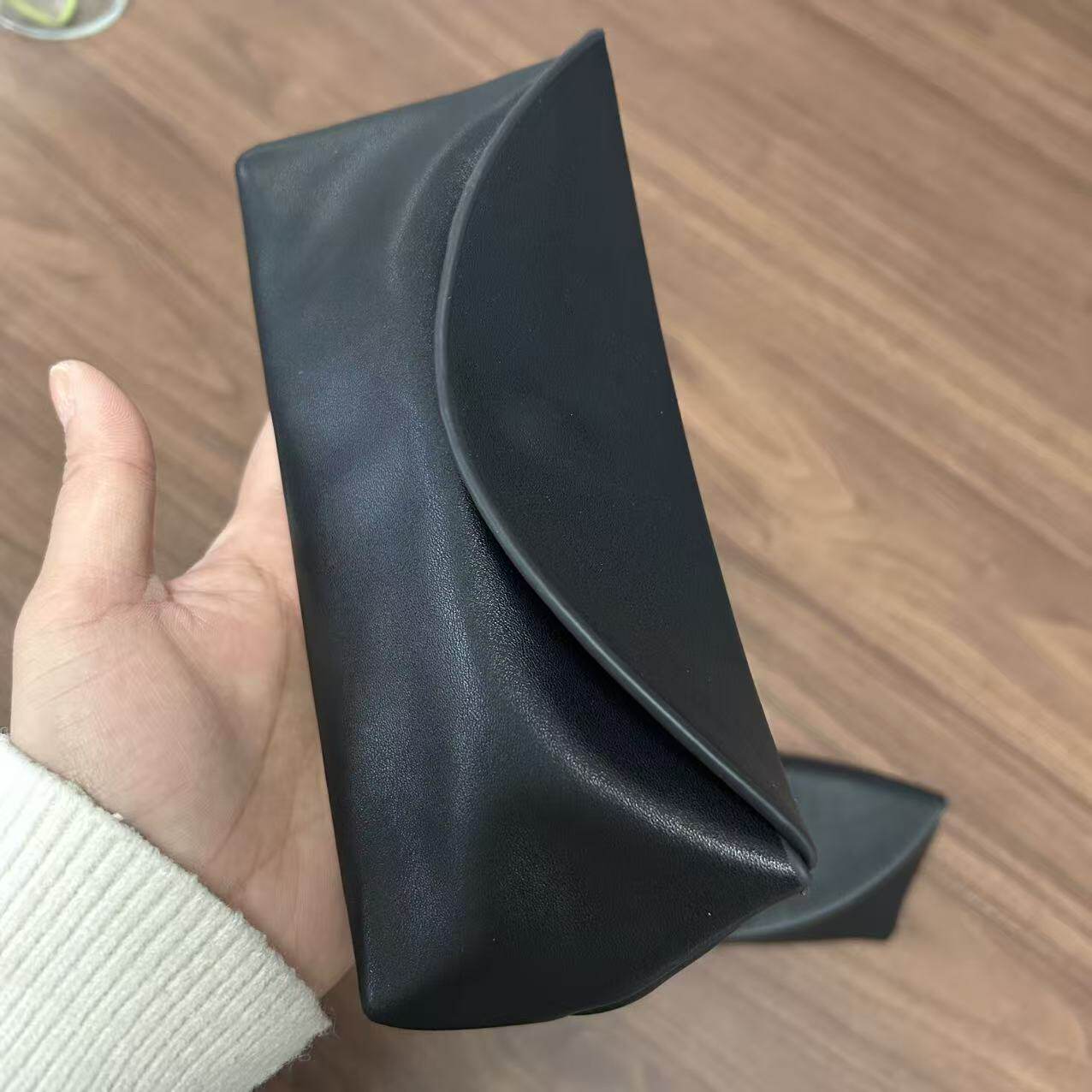 定制logo印gm25款黑色马桶包眼镜盒黑色磁吸墨镜包软包太阳镜翻盖