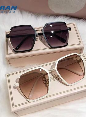 26网红新款高档时尚太阳镜批发