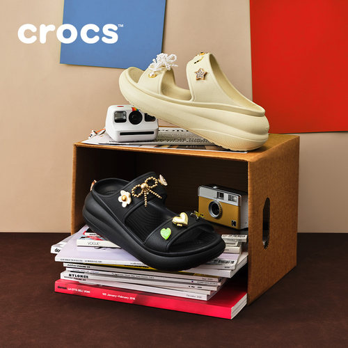 Crocs经典泡芙凉鞋坡跟鞋