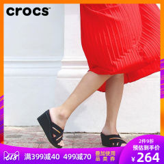 Crocs凉鞋女 2019夏新卡骆驰蕾丽亮带凉拖II代外穿坡跟鞋|205566