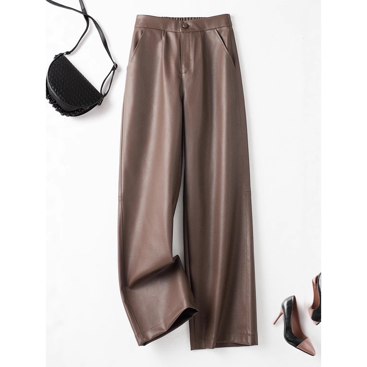 咖色松紧腰皮裤女秋冬新复古高级感休闲防风弯刀阔腿裤子高级感高,女装/女士精品,休闲裤,淘宝优惠券,粉丝福利购,淘宝优惠卷