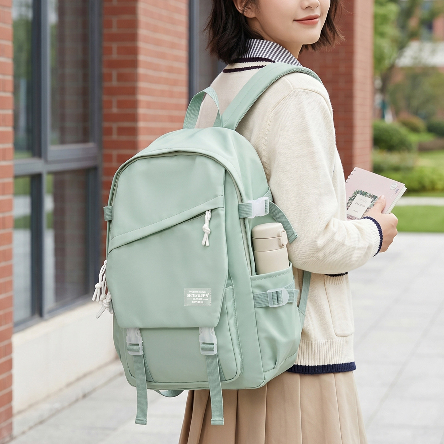 书包初中生女高中学生大容量高颜值日系校园双肩背包韩版百搭减负
