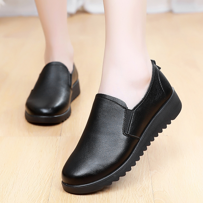 防水防滑黑色工作鞋平跟舒适女鞋