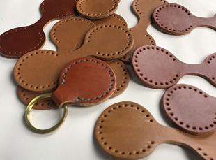 井吾皮革/植鞣革头层牛皮钥匙扣皮件 半成品真皮材料包 随机送