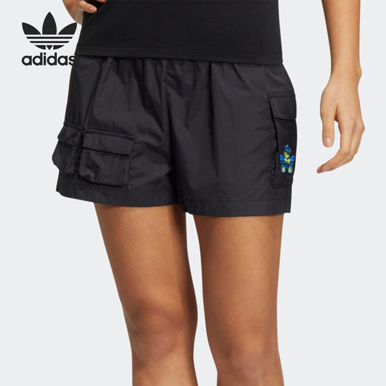 Adidas/阿迪达斯正品2022夏季三叶草女子运动休闲短裤HP0120