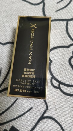 蜜丝佛陀奇幻莹润养肤粉底液 SPF20 PA+++