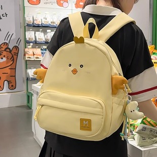 可爱卡通小鸡双肩包儿童小学生2026新款研学小书包轻便出游背包