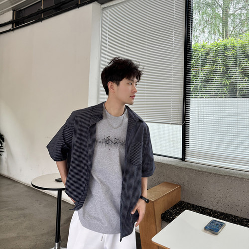 飞型记极简设计男士格纹衬衫短袖翻领百搭时尚休闲潮流新款上衣