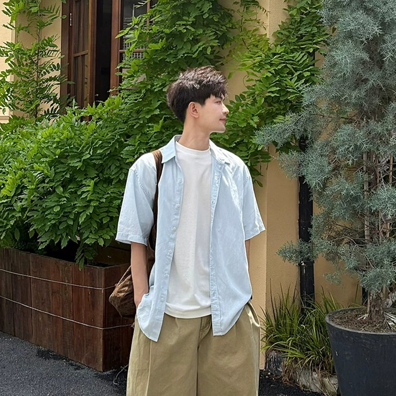 飞型记亚麻浅蓝色短袖衬衫男夏季宽松翻领设计感百搭透气休闲衬衣
