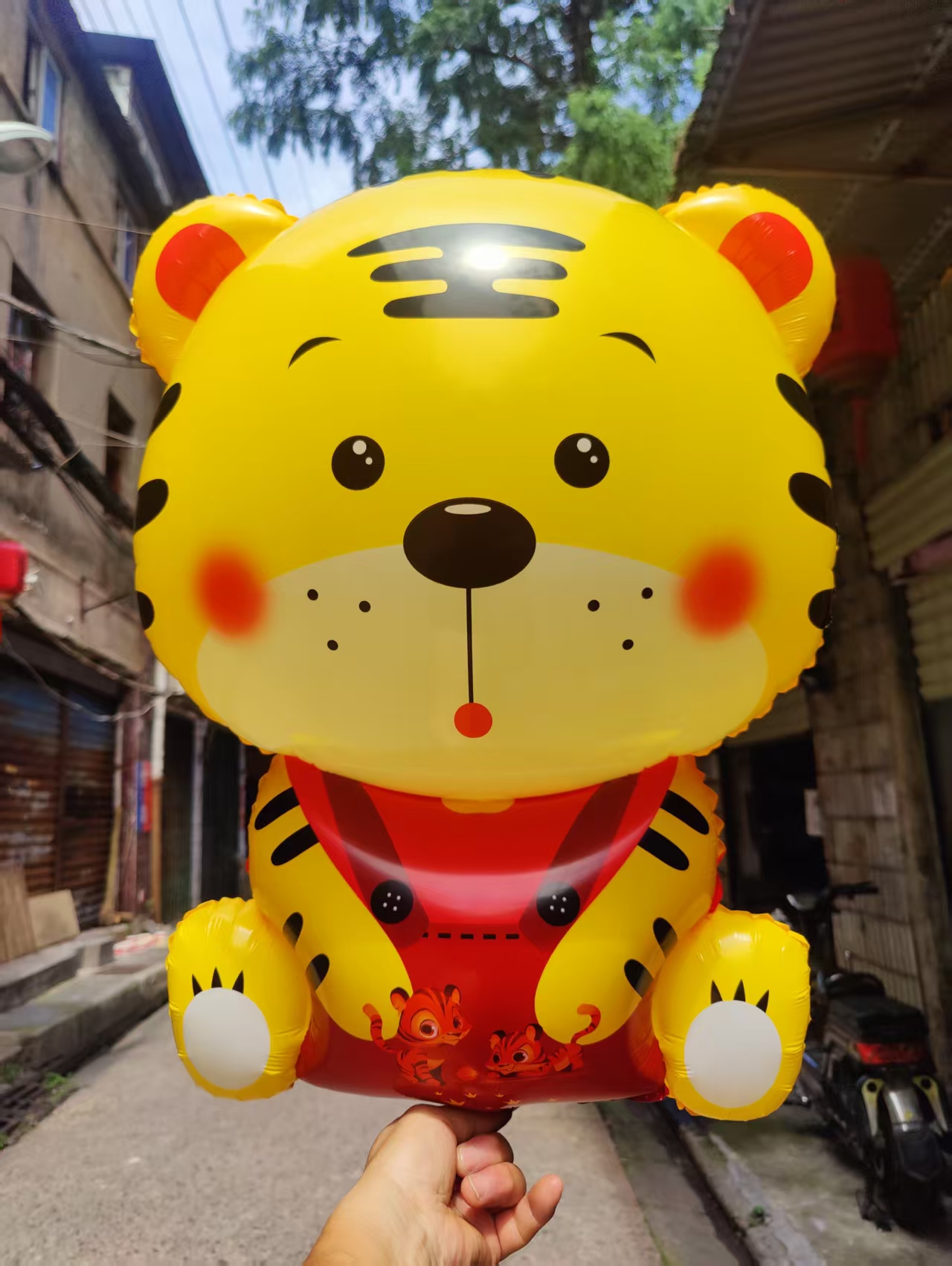 新款卡通老虎气球儿童生日派对装饰布置道具可爱小老虎