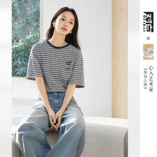 对白艺术画作联名撞色条纹短袖T恤女2026夏季新款莱赛尔宽松上衣