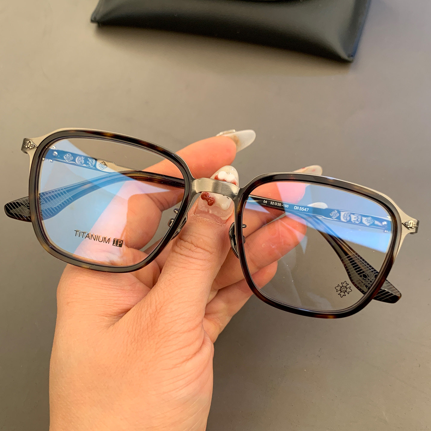 商务时尚款超轻纯钛方形眼镜架男女通用玳瑁复古百搭近视平光镜