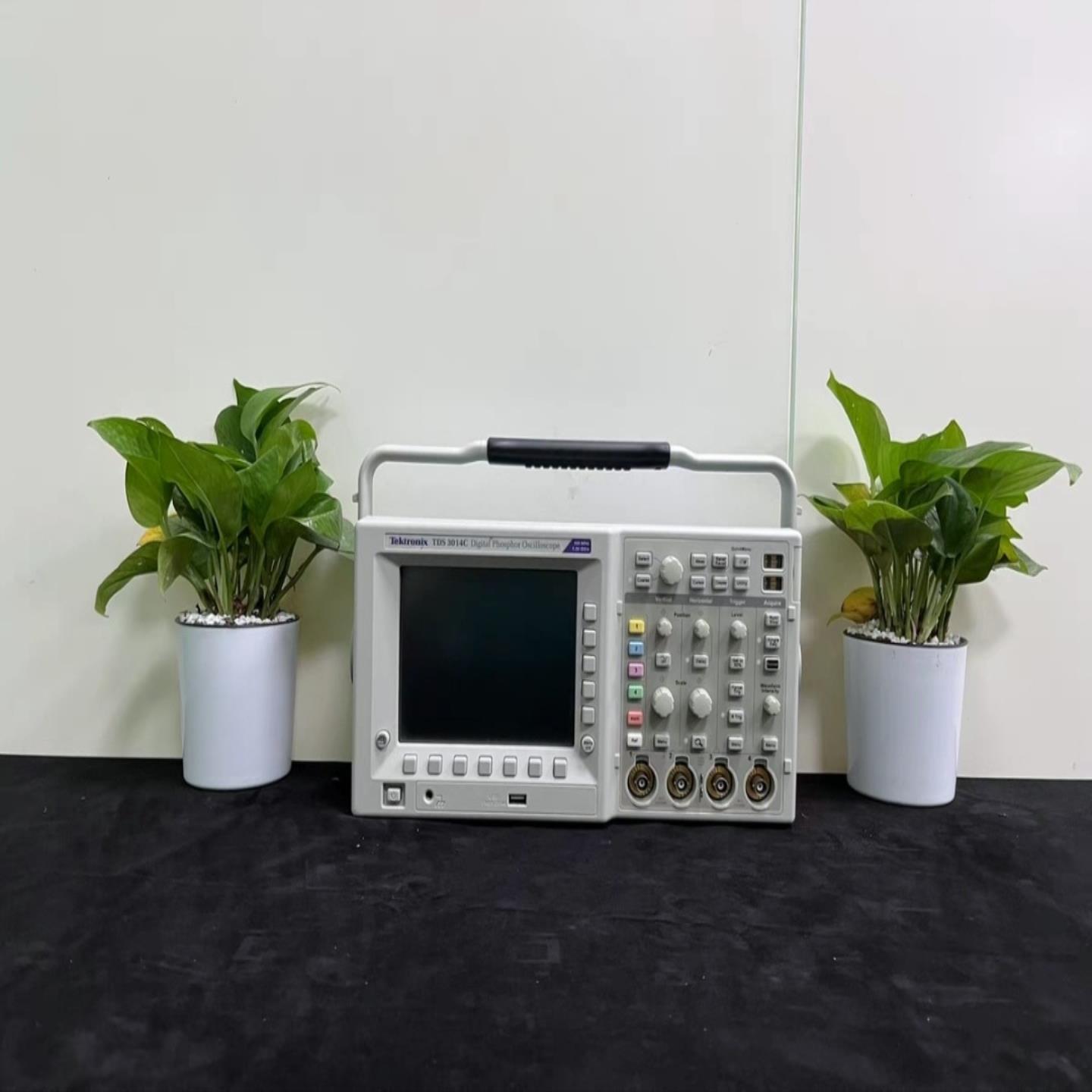 泰克Tektronix TDS3014C数字示波器 5GSs 100M兆四通道开发票