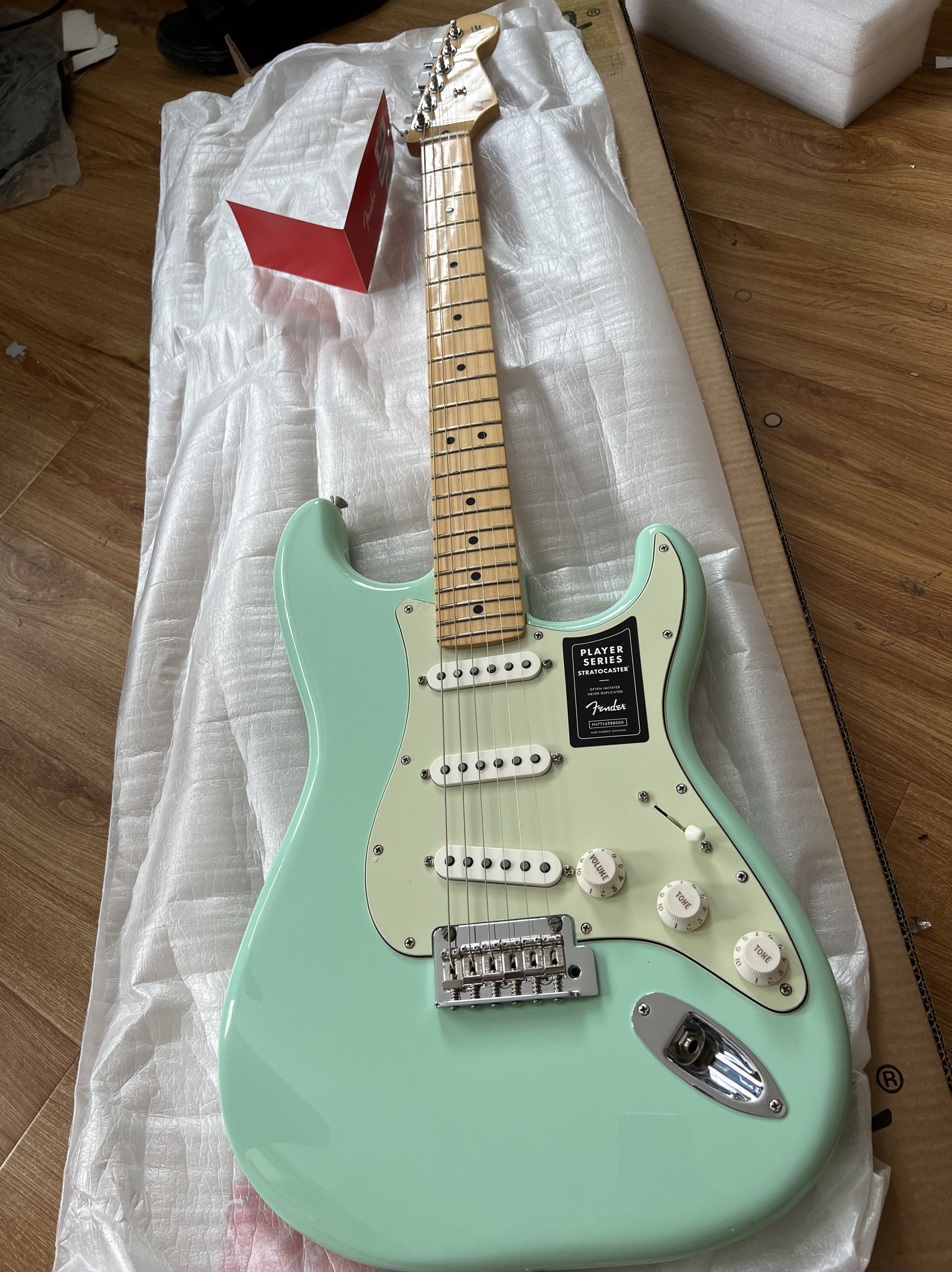 fender芬达新款限量玩家Player FSR Strat电吉他 墨芬0140214557