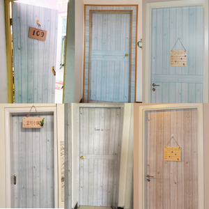 自粘墙纸仿木纹家具翻新贴纸门贴纸木门书桌贴纸防水厨房柜子壁纸