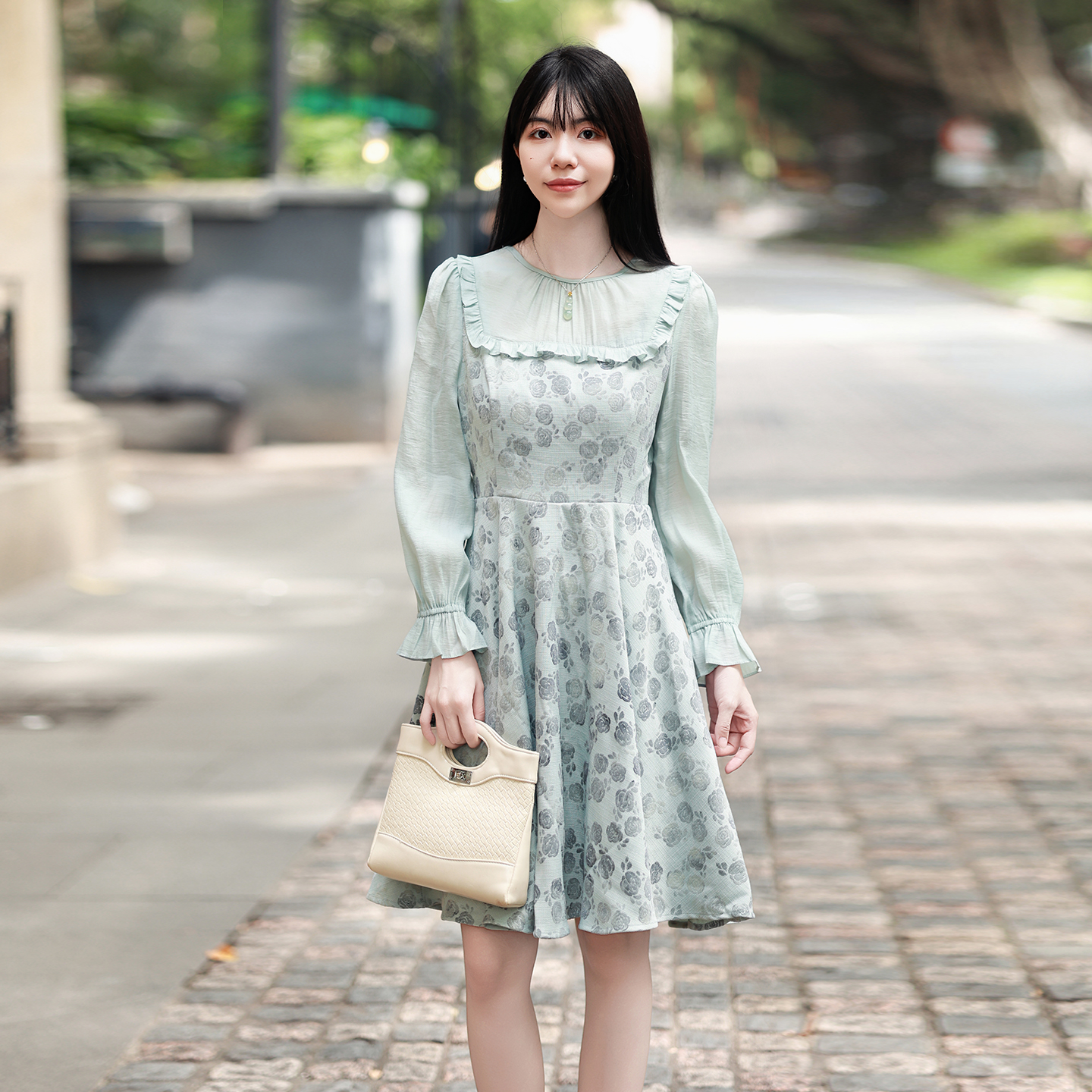 气质连衣裙女长袖中长裙