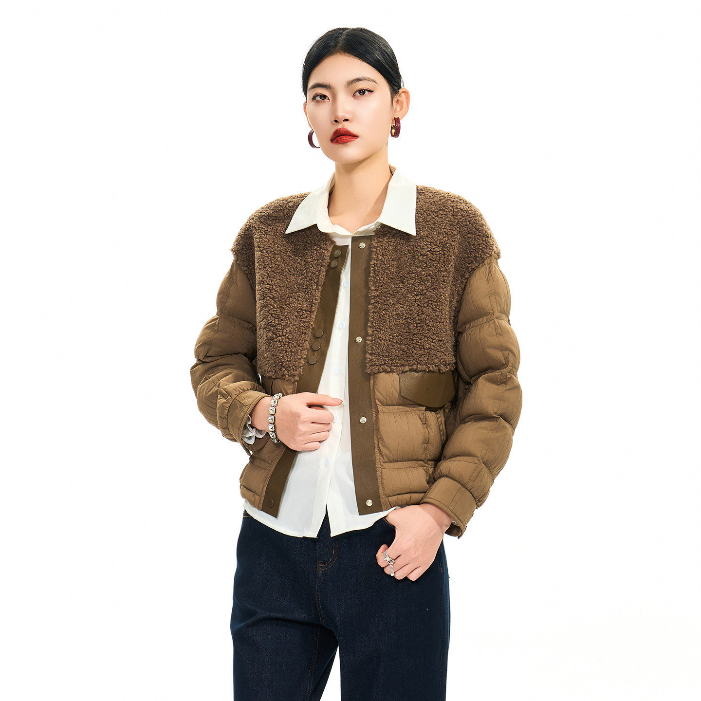 五丁目衣舍运动休闲风拼接羽绒服女短款保暖外套时尚冬装69911147,女装/女士精品,羽绒服,淘宝优惠券,粉丝福利购,淘宝优惠卷