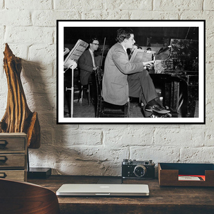 饰画 古尔德古典钢琴家音乐家挂画学校琴房教室琴行装 Glenn Gould