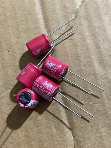 固态电容 35v33UF 进口 红袍音频电解电容器 33uf/35v 10*12