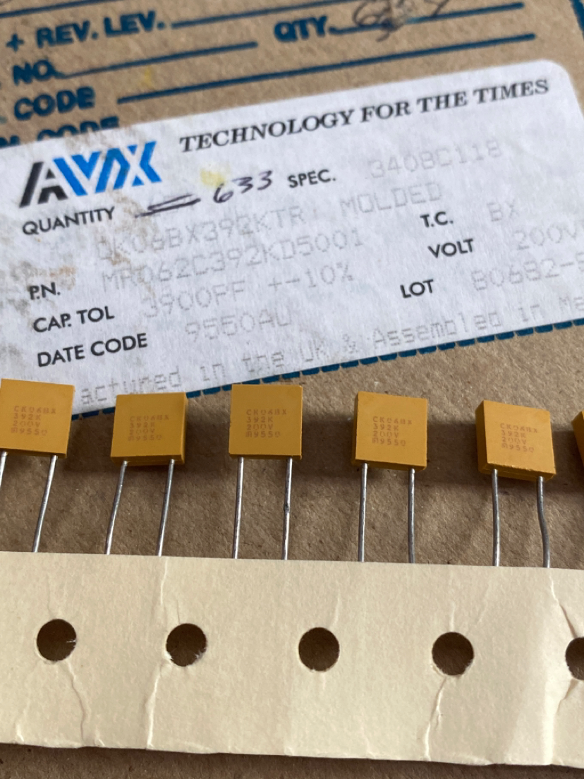 mr062c392kd5001 200v3900pf/200v3900p多层陶瓷独石电容器avx