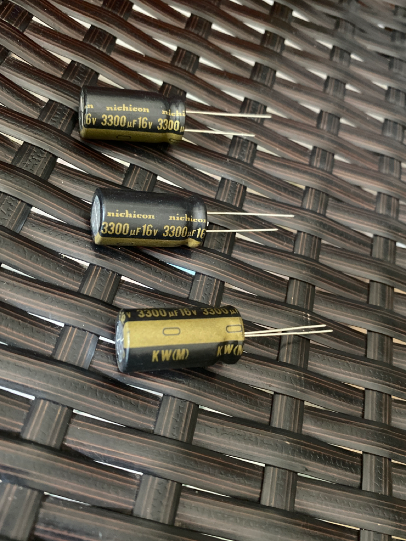 16V3300UF尼吉康发烧电容KW