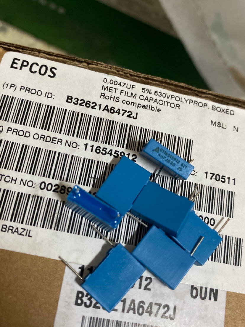 B32621A6472J 472/4N7/4700PF 630V P10 西门子 薄膜电容器 EPCOS