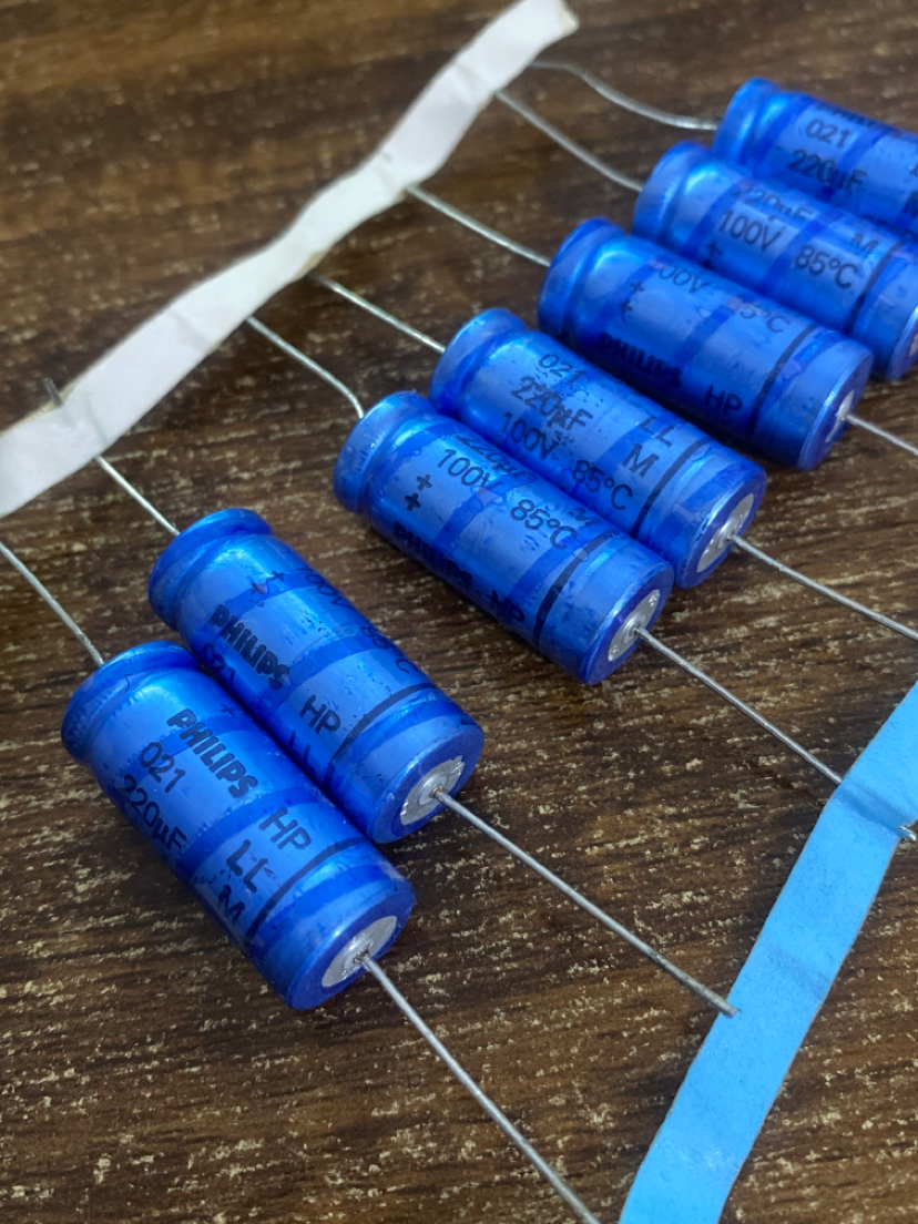 100V220UF发烧轴向电容器