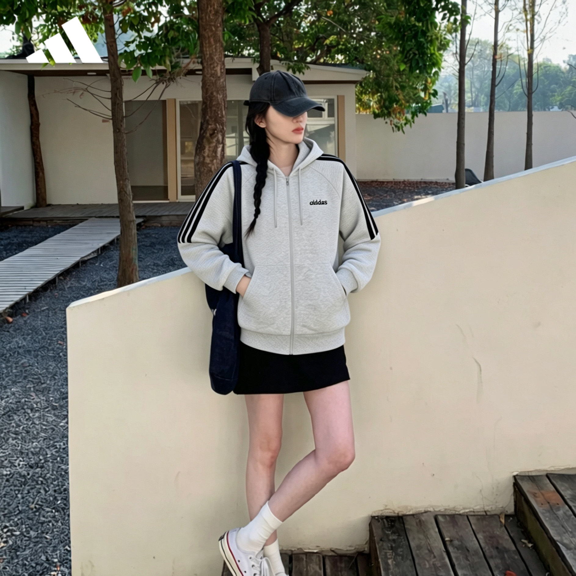 adidas阿迪达斯卫衣外套春秋季新款休闲三条纹连帽夹克男女KA2579