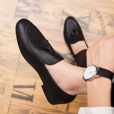 영국 트렌드 부드러운 가죽 남성 통기성 작은 가죽 신발 청소년 지적 발가락 슬립 온 슬립 온 신발 한국 스타일 헤어 스타일리스트 나이트 클럽