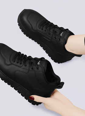 黑色休闲鞋子女款2025新款秋冬季百搭真皮软底轻便舒适加绒运动鞋