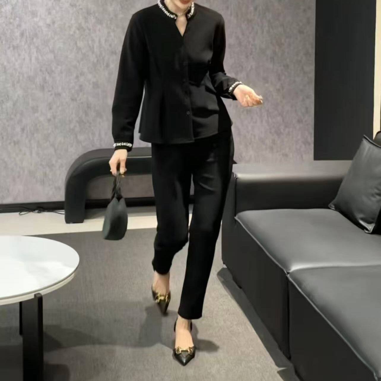 春秋黑色钉珠V领衬衫套装女气质收腰显瘦职业通勤直筒裤两件套潮