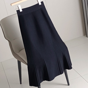 秋冬黑色针织半身裙女高级感中长款毛衣毛线裙子显瘦包臀鱼尾裙