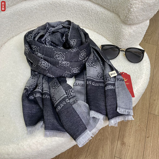 双面印花围巾女秋冬季2025新款高级感山茶花披肩两用时尚保暖围脖