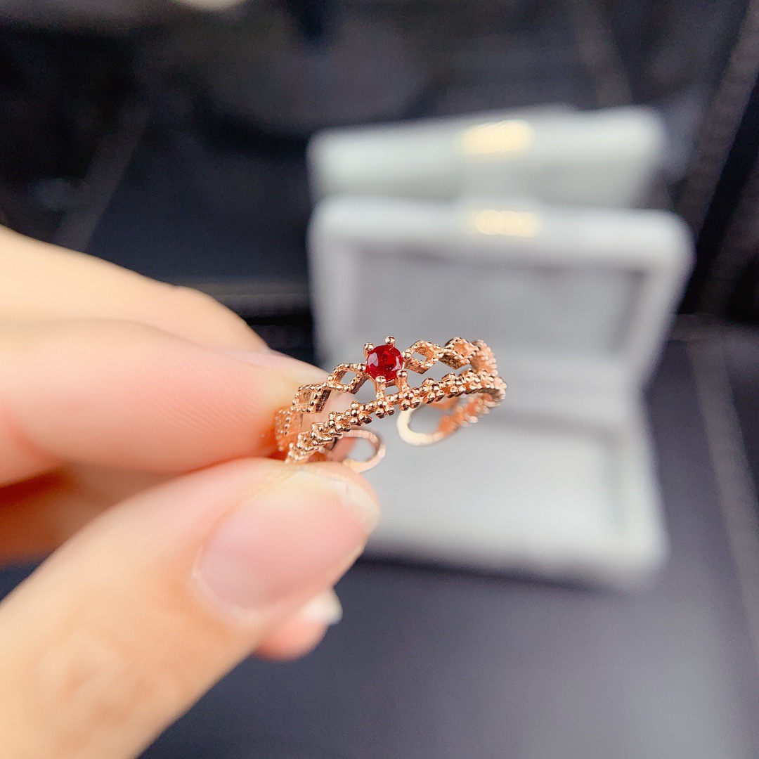 红宝石戒指3*3mm925银镀金蕾丝