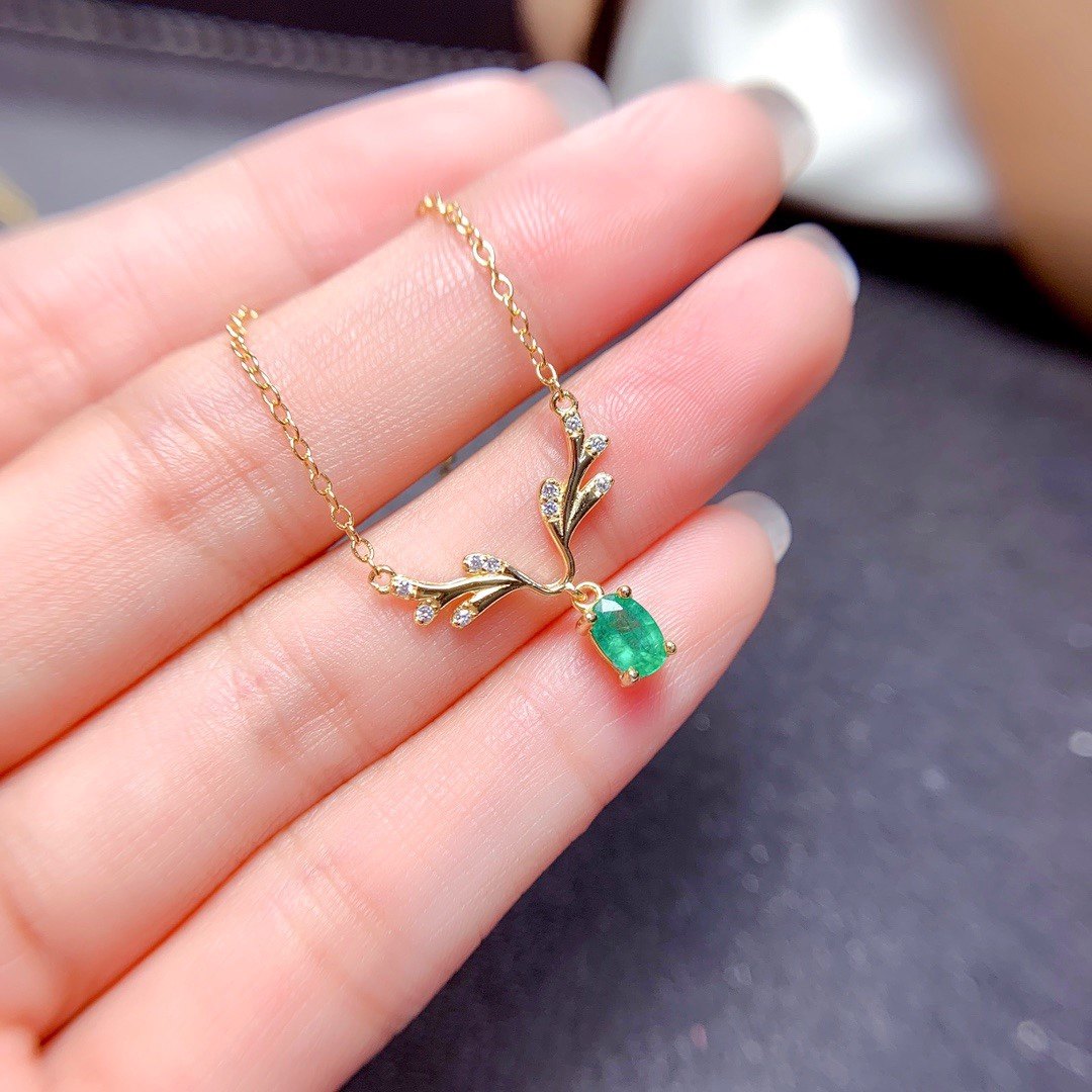 天然祖母绿锁骨链4*6mm特惠925银镀黄金奶奶绿宝石项链