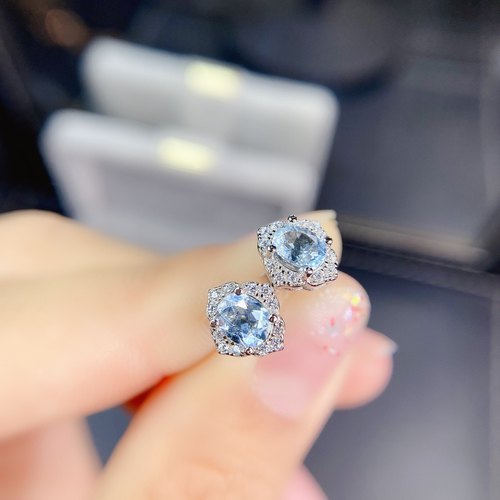 天然全净海蓝宝耳钉925银镀白金 宝石4*5Mm小清新耳钉