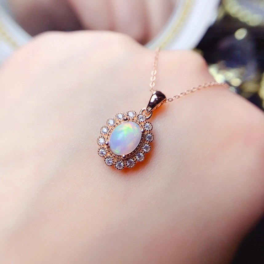 新款天然炫彩欧泊吊坠 精工品质 主石6*8mm925银精工镶嵌